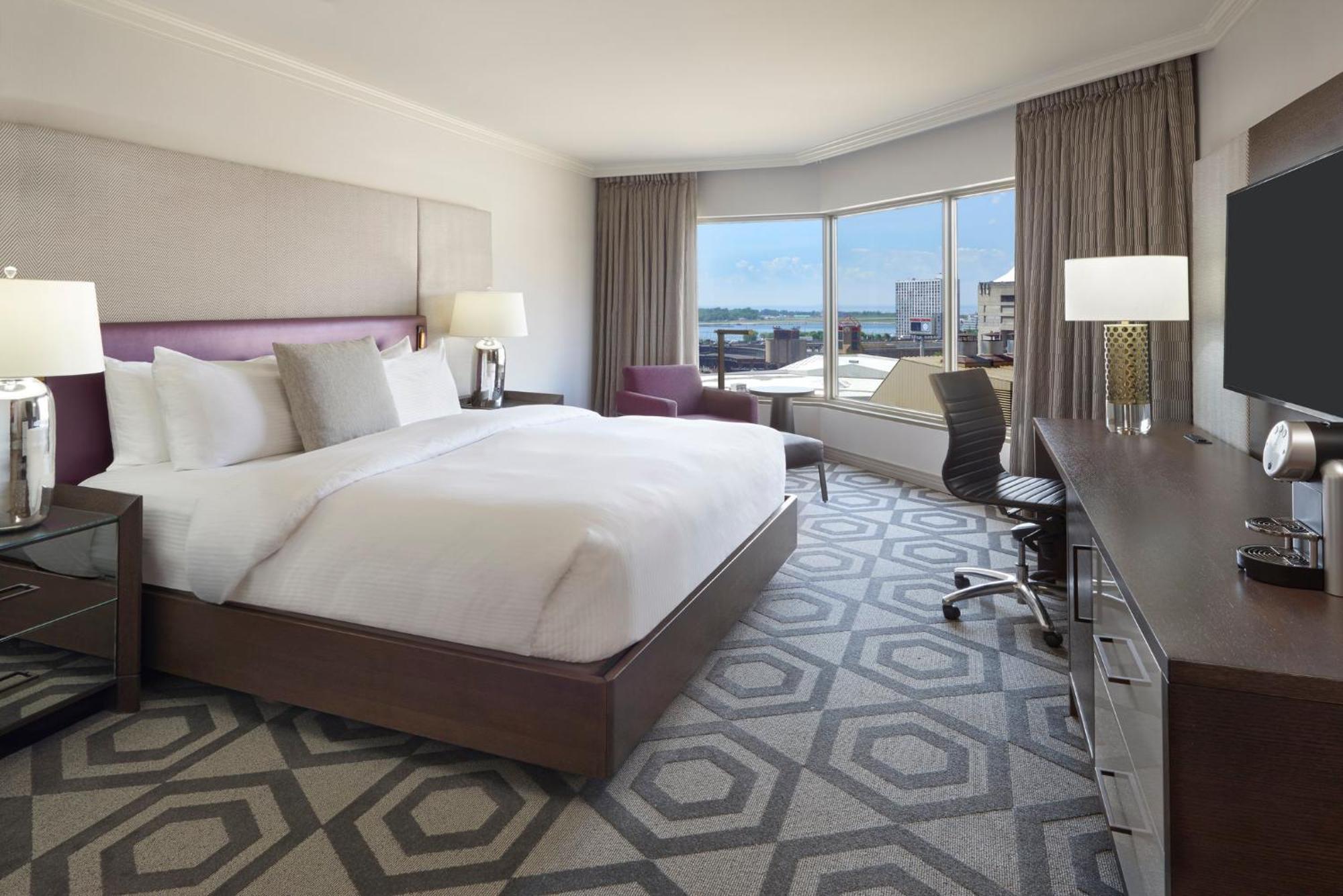 Intercontinental Toronto Centre By Ihg Hotel Екстериор снимка