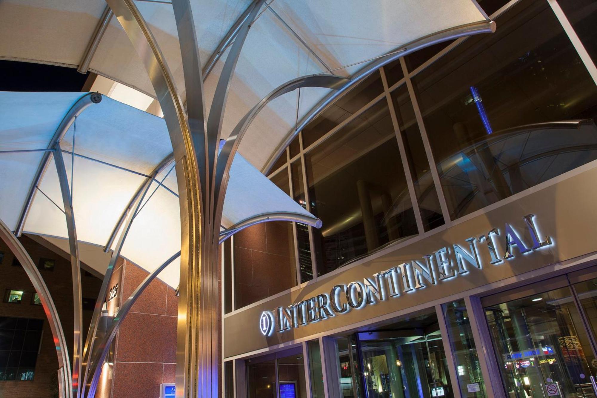 Intercontinental Toronto Centre By Ihg Hotel Екстериор снимка