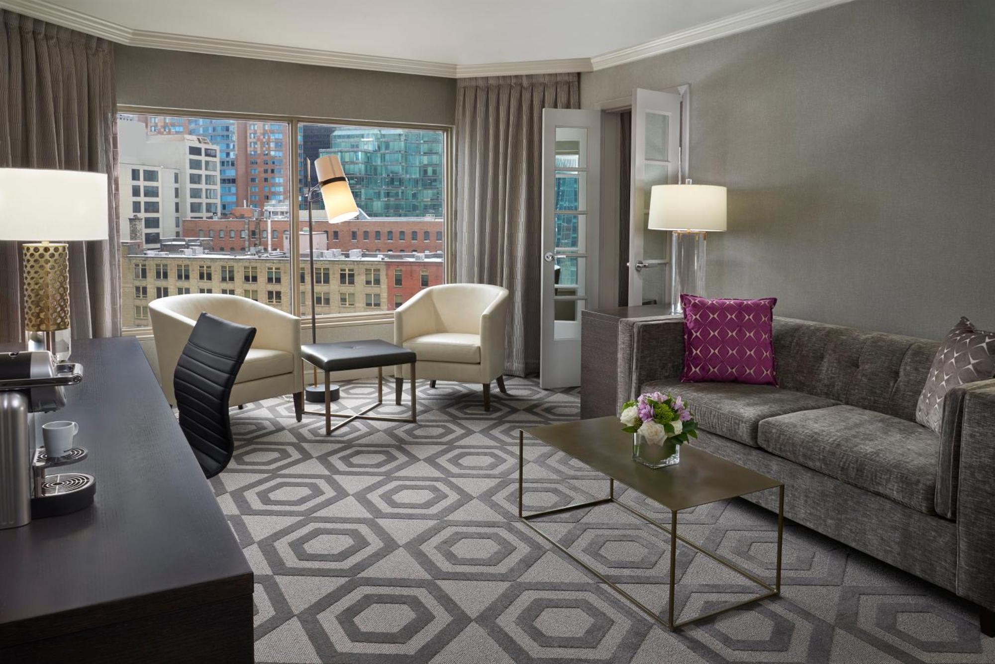 Intercontinental Toronto Centre By Ihg Hotel Екстериор снимка