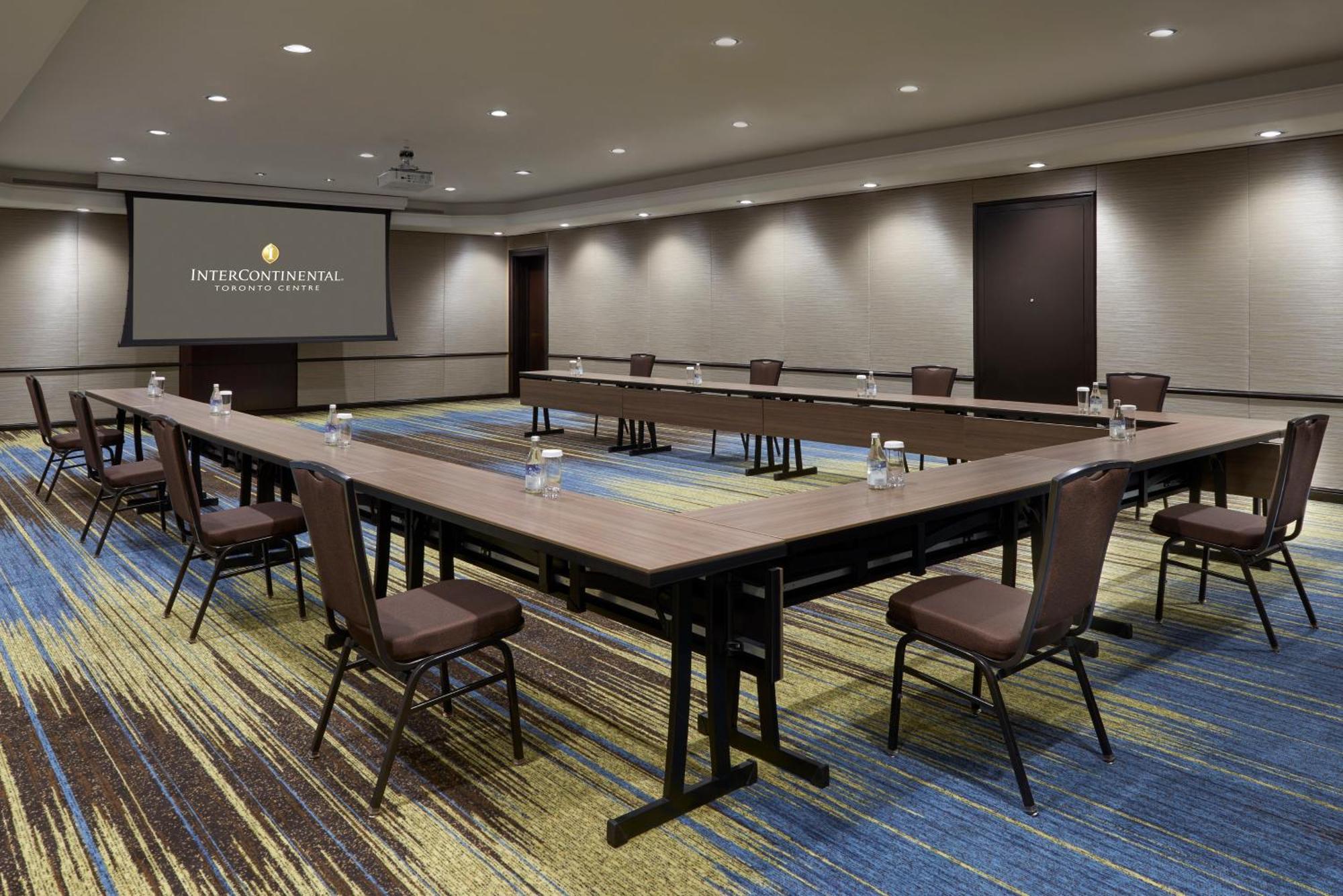 Intercontinental Toronto Centre By Ihg Hotel Екстериор снимка