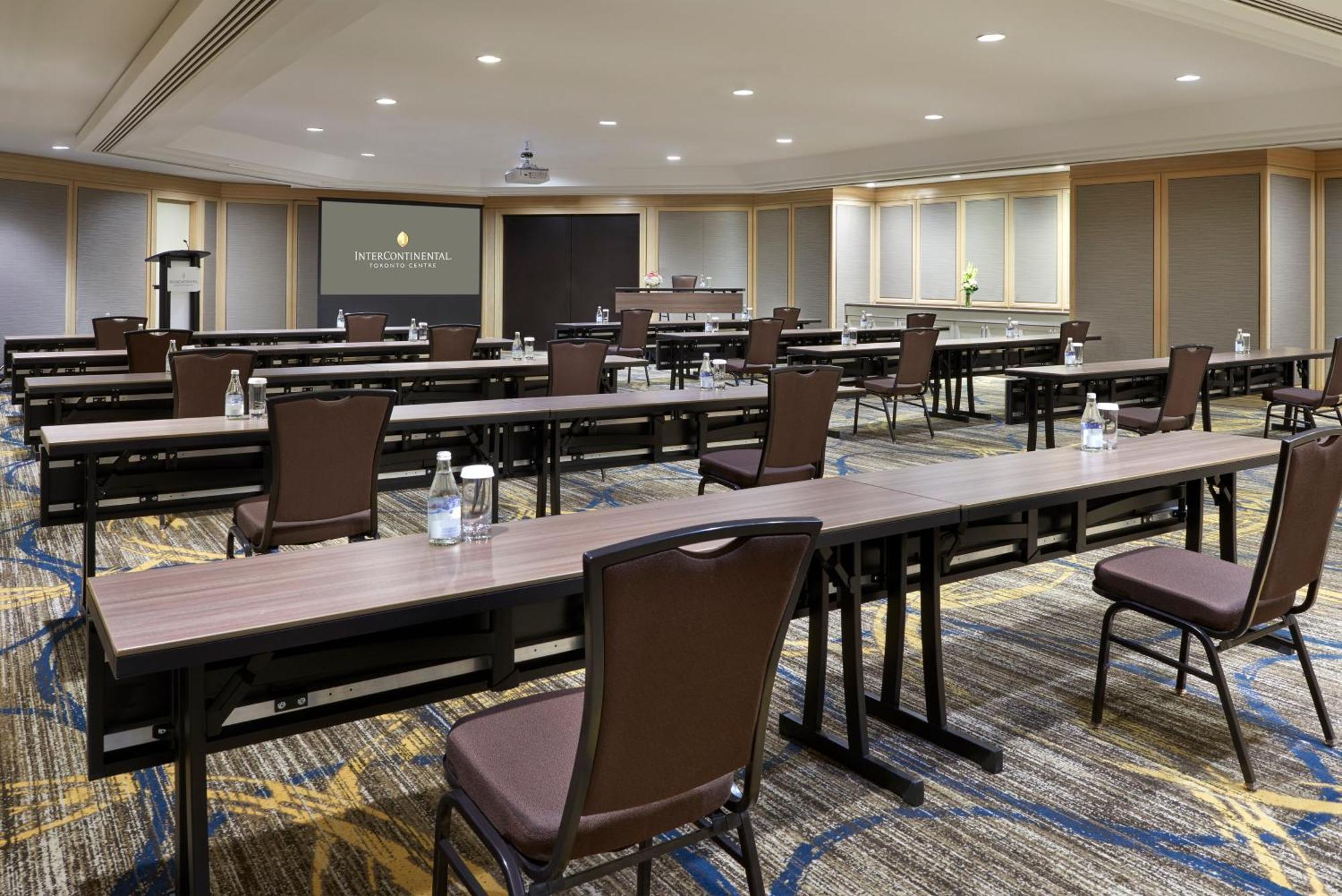 Intercontinental Toronto Centre By Ihg Hotel Екстериор снимка