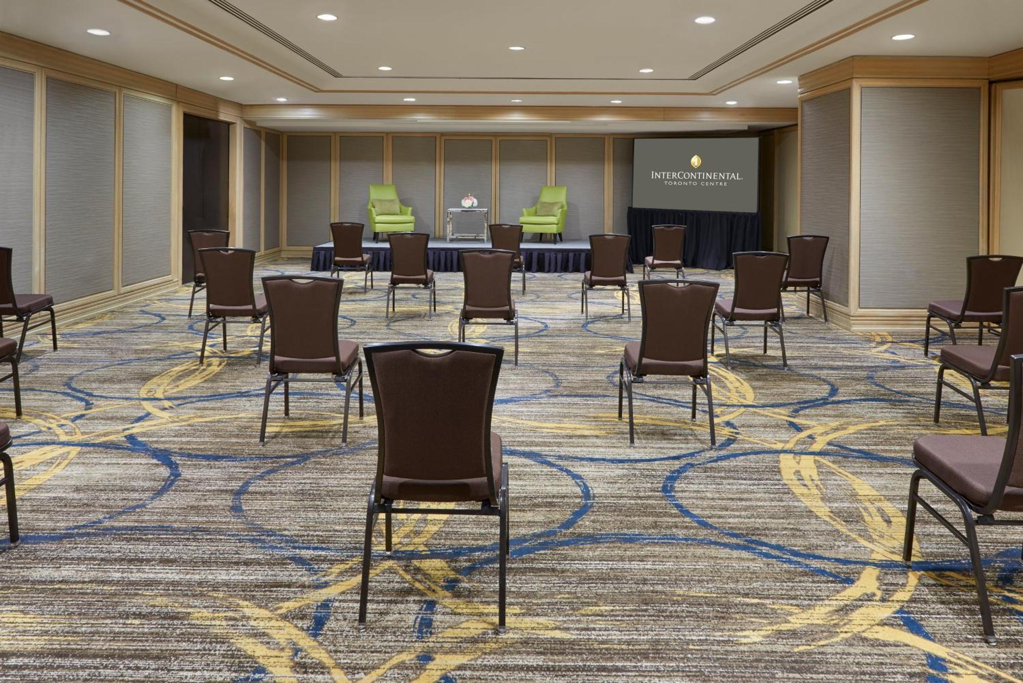 Intercontinental Toronto Centre By Ihg Hotel Екстериор снимка