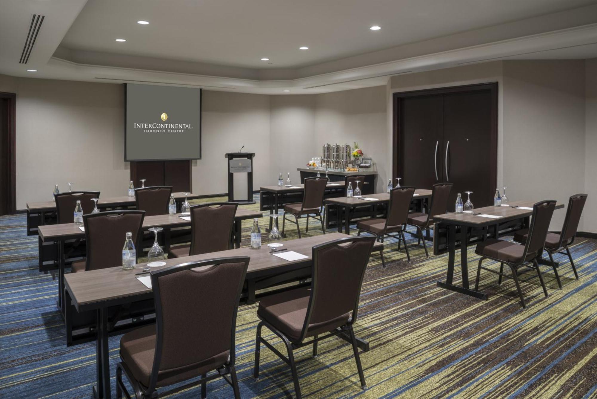 Intercontinental Toronto Centre By Ihg Hotel Екстериор снимка